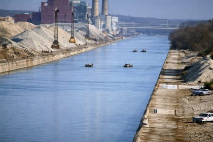 This is a picture of the Chicago Sanitary and Ship Canal, a man-made waterway that connects the Great Lakes basin to the Mississippi River basin.