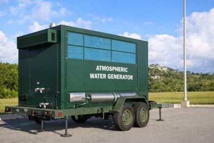 Machine uses condensation to turn humidity into hydration.